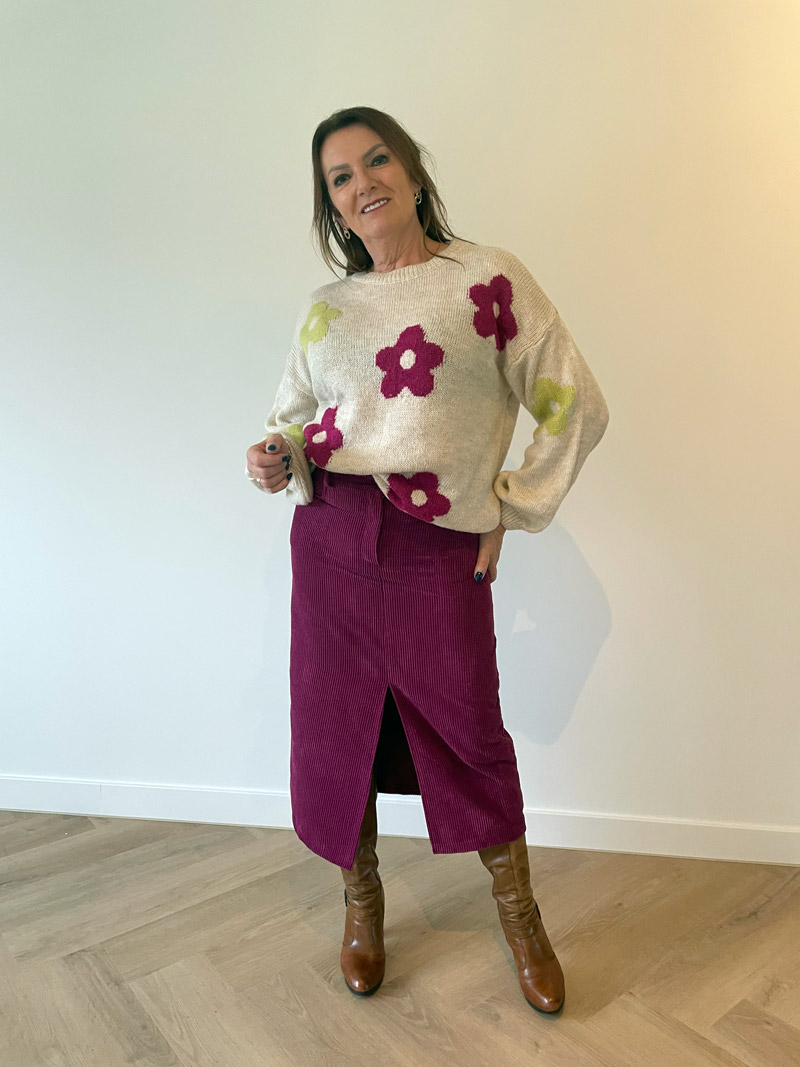 Fuchsia velvet rok met split vooraan