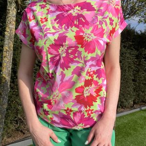 Roze bloesje met bloemenprint