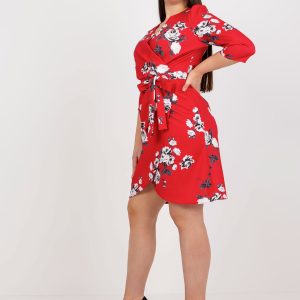Rood kleedje met bloemen